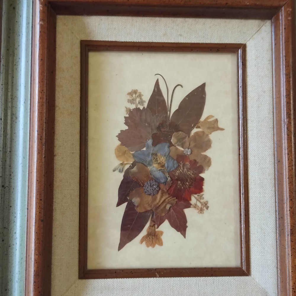 Dried Wild Flowers Dogwood Leaves Naturalistic Green Brown Framed Picture - Picture 4 of 9